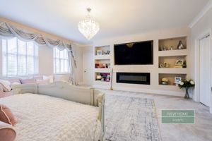 Photo 24- click for photo gallery